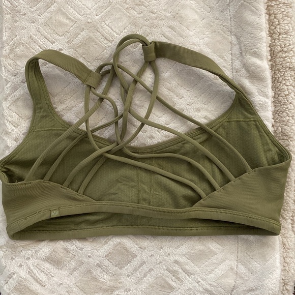 Lululemon Free to Be Ribbed Bra - Picture 2 of 2